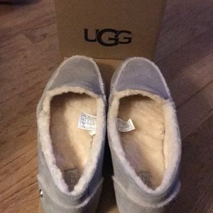 UGG Moccasin